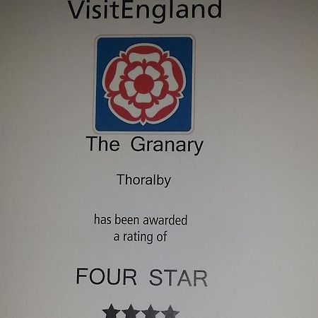 Апартаменты The Granary, Old Corn Mill, Yorkshire Dales West Burton Экстерьер фото